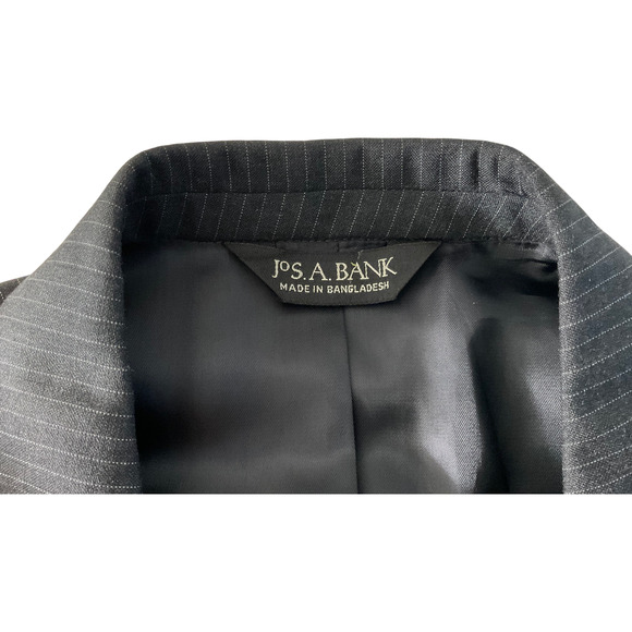 Jos A Bank Men's 42L Suit Coat Slim Fit Black Pinstripe Wool Blend Business - Picture 3 of 10